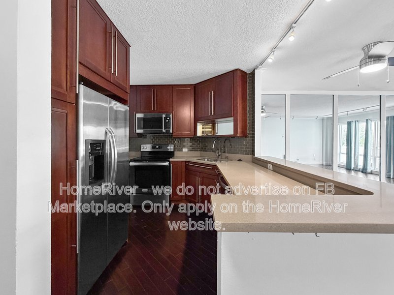 Move In Ready! - 340 Sunset Dr Apt 306, Fort  Lauderdale, FL property image
