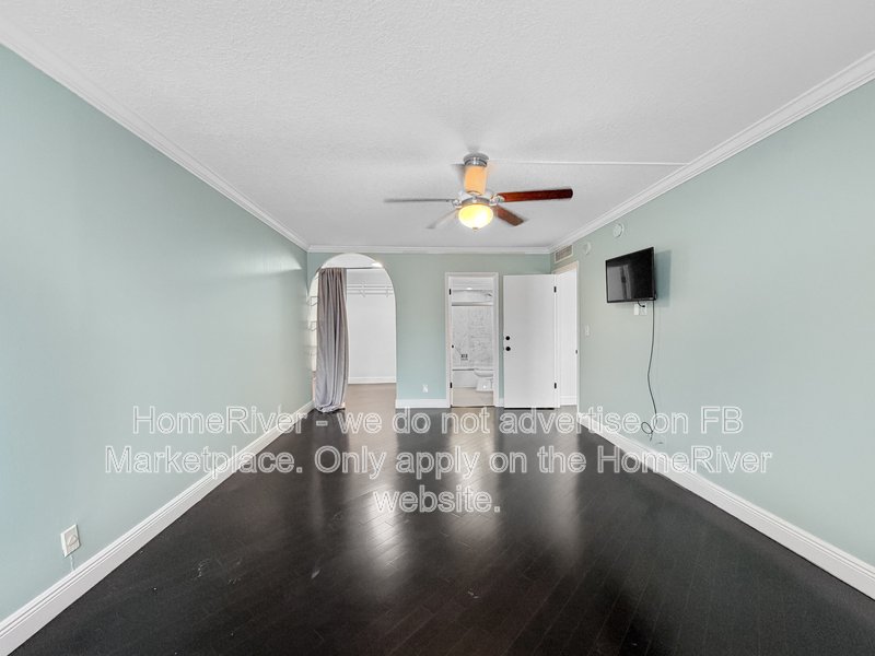 Move In Ready! - 340 Sunset Dr Apt 306, Fort  Lauderdale, FL property image