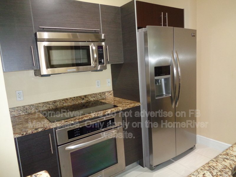 Now Available! - 550 Okeechobee Blvd Apt 312 property image