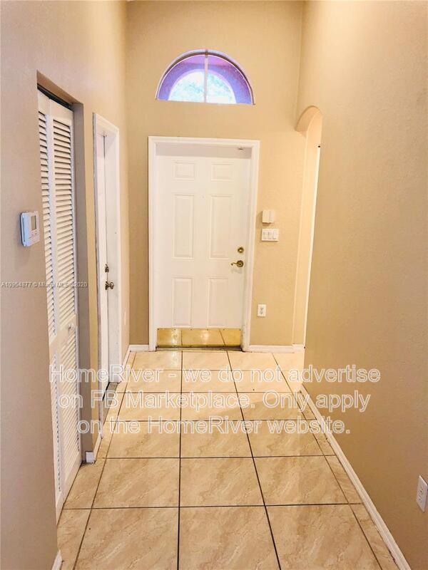 Do Not Miss Out - 1921 SE 15th St, Homestead, FL property image