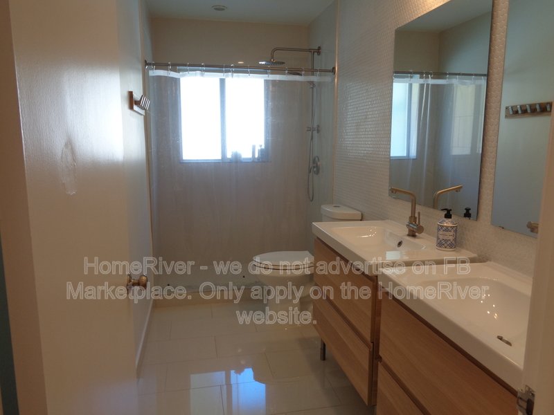 Move In Ready! 2221 NE 32ND CT, LIGHTHOUSE POINT FL 33064 property image