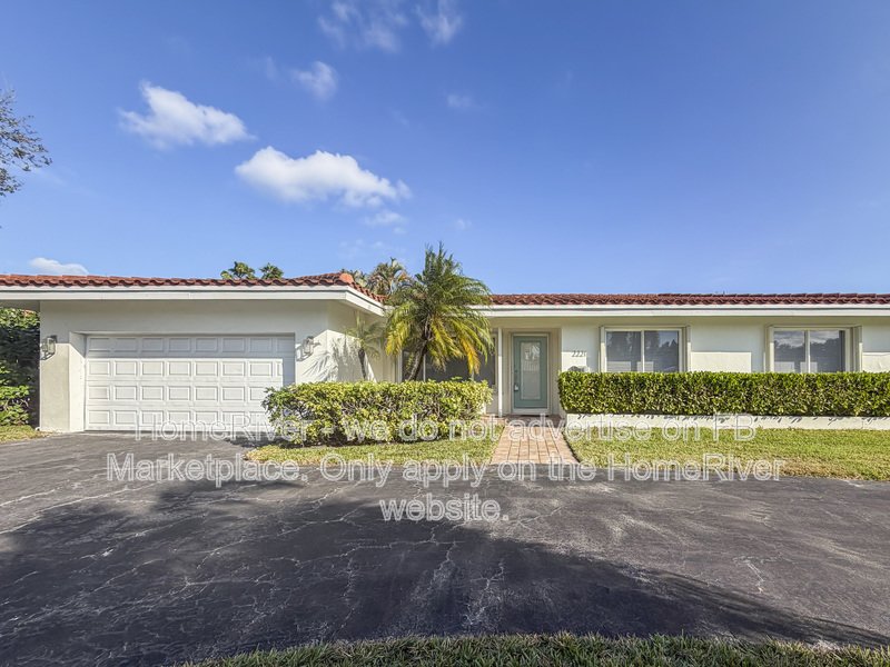 Move In Ready! 2221 NE 32ND CT, LIGHTHOUSE POINT FL 33064 property image