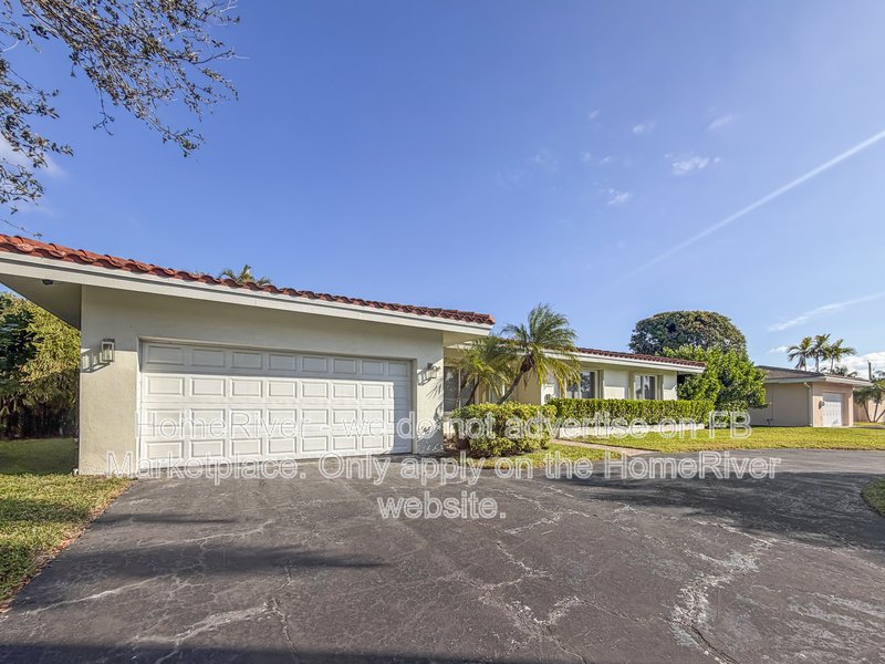 Move In Ready! 2221 NE 32ND CT, LIGHTHOUSE POINT FL 33064 property image
