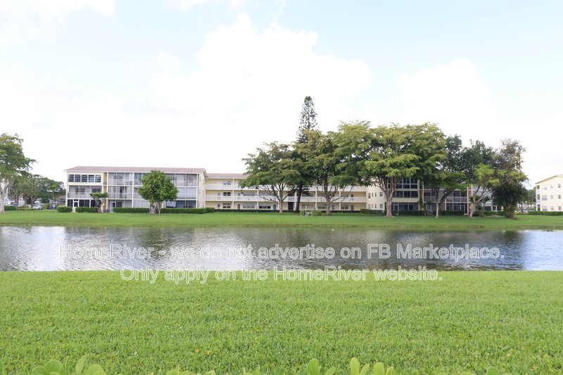 55+ Gated Community in Boca Raton! property image