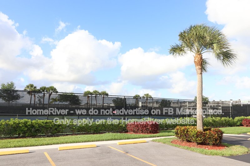 55+ Gated Community in Boca Raton! property image