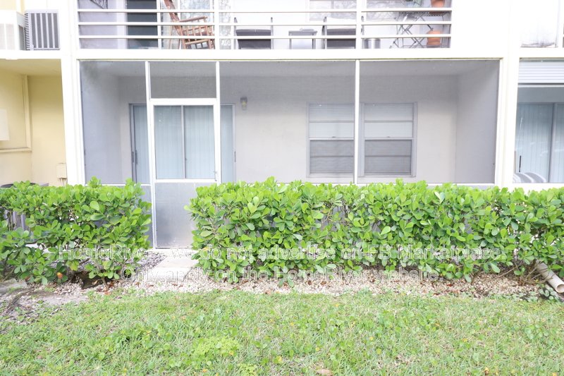 55+ Gated Community in Boca Raton! property image