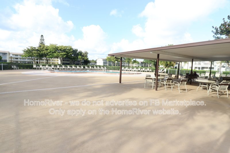 55+ Gated Community in Boca Raton! property image