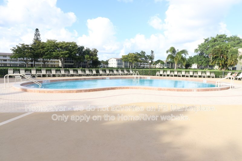 55+ Gated Community in Boca Raton! property image