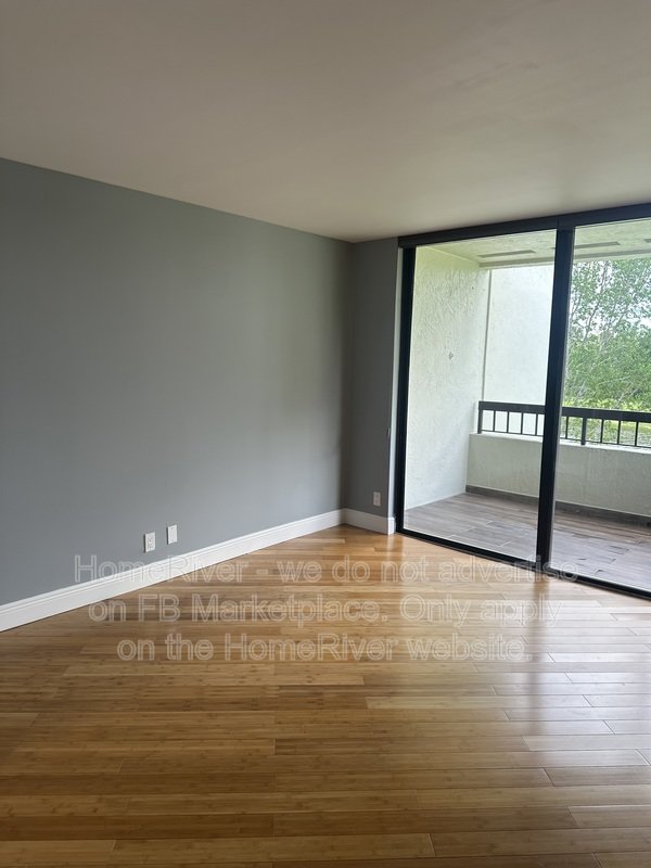6418 La Costa Dr Apt 104 property image